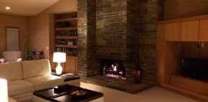 A cozy living area at the Scholars residence near the Museum.